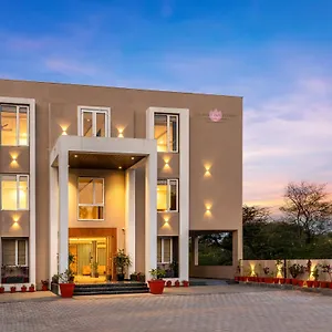Hotel Seasons Sajjangarh